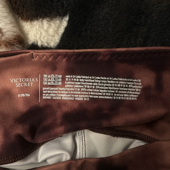 Victoria’s Secret leggings size 8 color burgundy - Picture 3 of 3